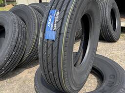 Kumho Truck Tires 295/75R22.5, 11R22.5, 315/80R22.5, 255/70R22.5, 11R24.5, 295/80R22.5
